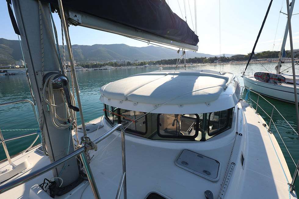 Thumbnail: Морская фея | Аренда парусной яхты Atoll 43 в Геленджике