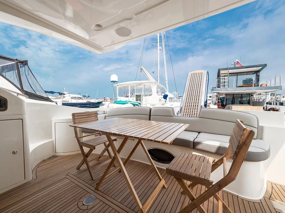 Thumbnail: Queen (Квин) - Аренда яхты Azimut 50