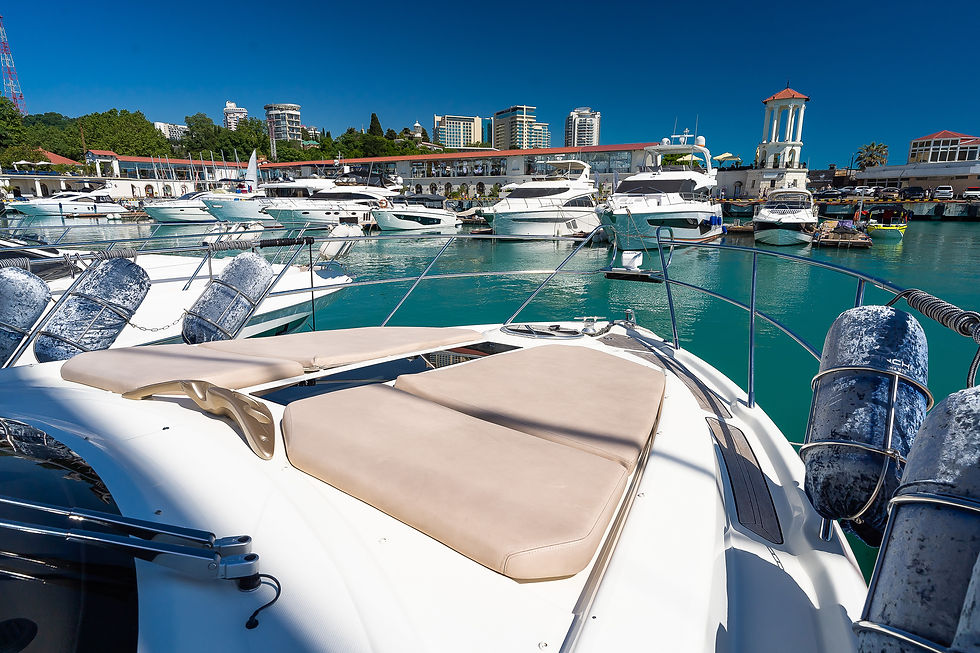 Thumbnail: Палуба яхты Валькирия с шезлонгами