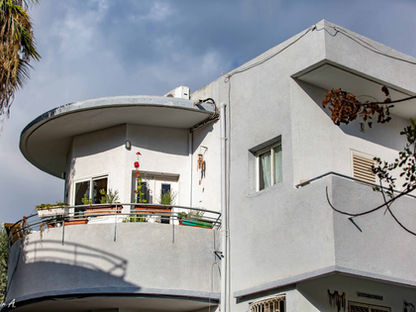 בתל אביב חוגגים את הבאוהאוס, בחיפה הבאוהאוס נלחם על חייו