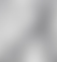 Noémia de Sousa - Poesia: substantivo feminino (e para sempre vivo), por Oluwa Seyi 