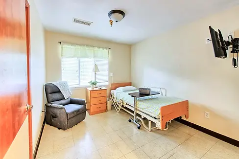 A Home-Like Environment with Expert Care.webp