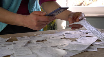 Which receipt scanning apps should you use to earn money from your till receipts? How do they work & are they safe to use? All the answers!