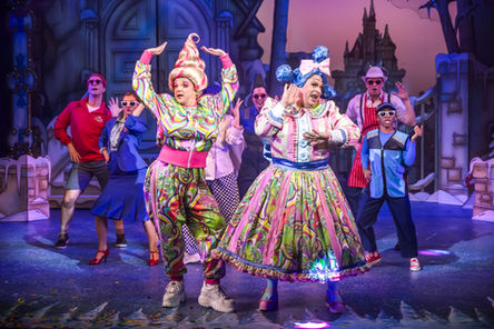 How To Save Money On Your Christmas Pantomime Trip This Year!