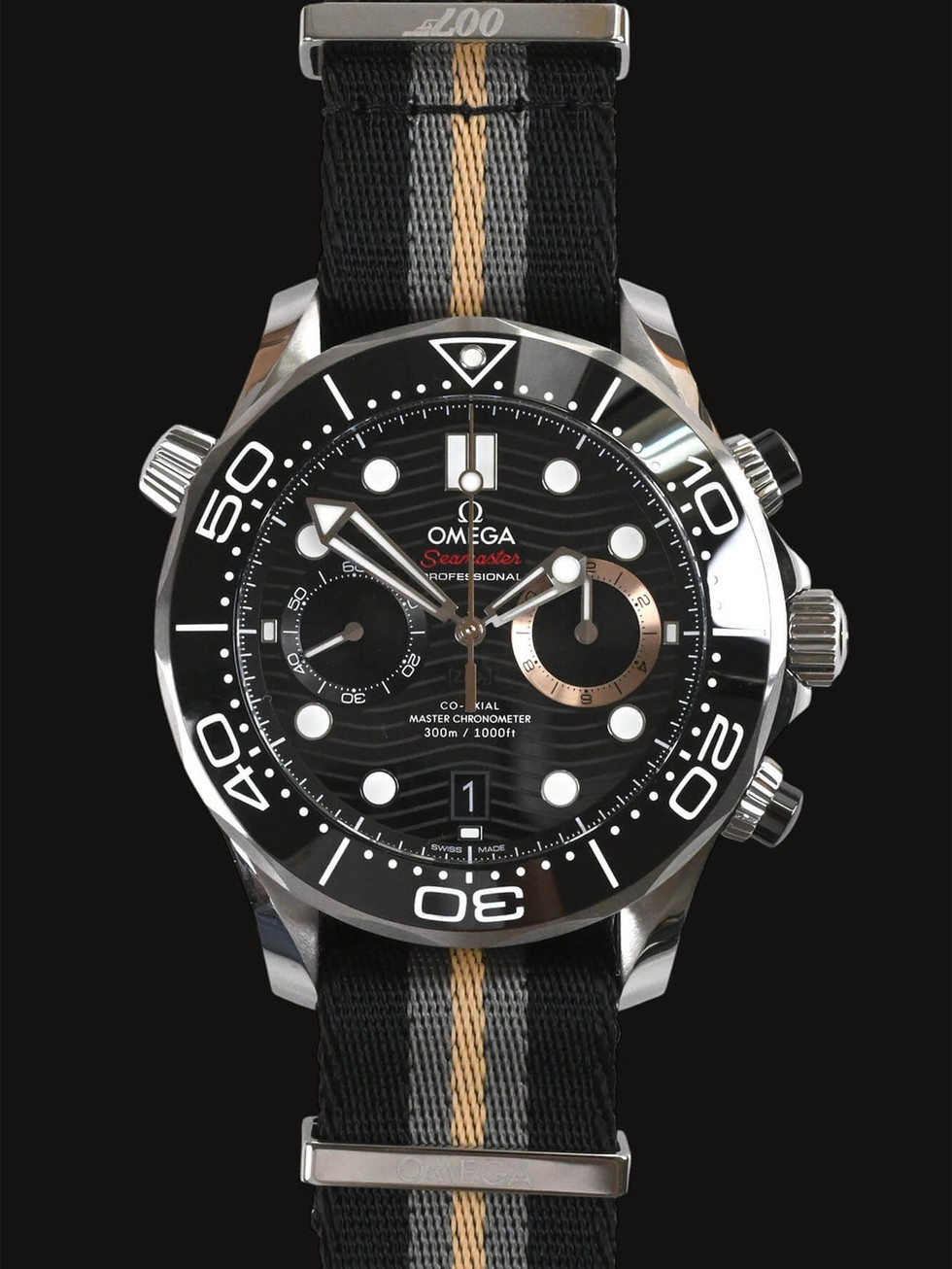 OMEGA Seamaster Diver 300M 007 First Light Reference 210.32.44.51.01.002 Avent0ri Front View