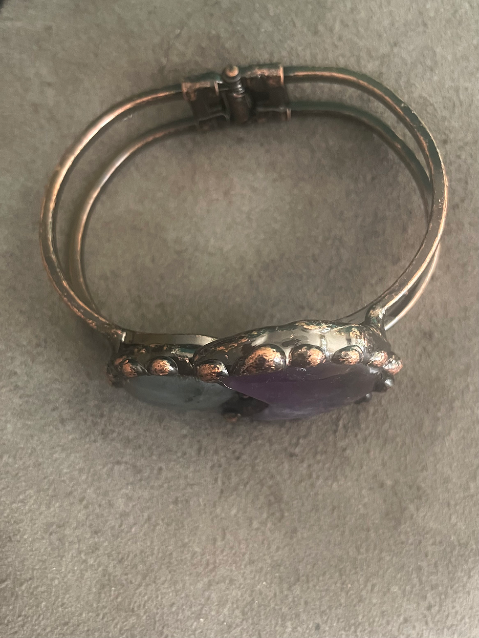 Miniatura: Vintage Crescent Moon Bracelet with Purple Lanbradorite Stone