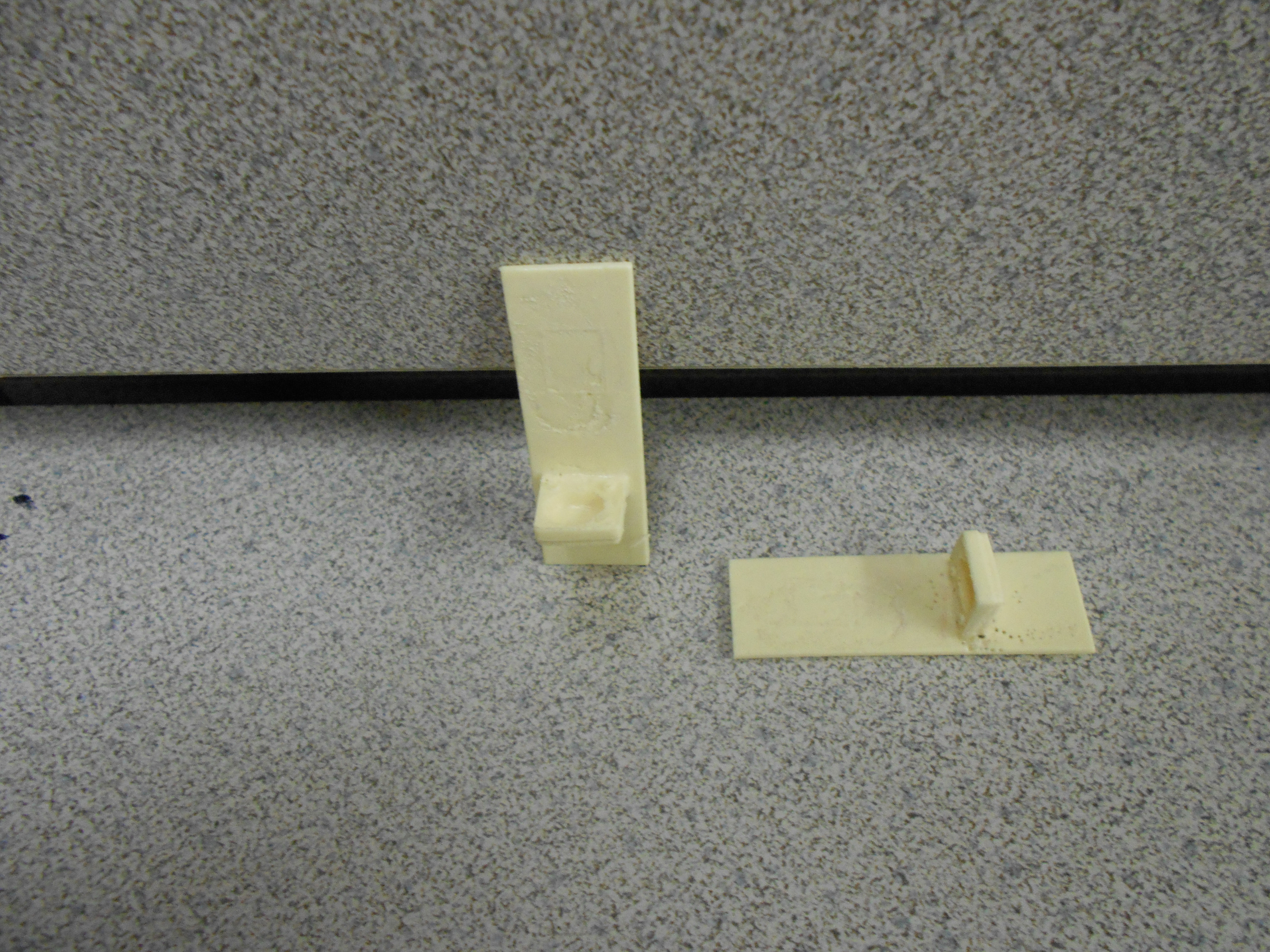 DM 284 Baggage Dorm fold down sink wall open