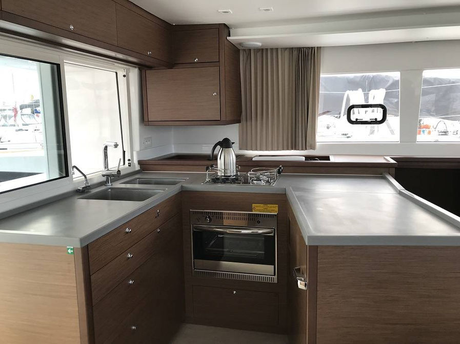 45ft Seychelles Charter Catamaran Lagoon 450 Sport