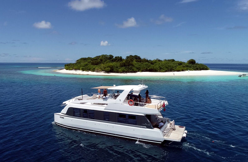 maldives yacht charters