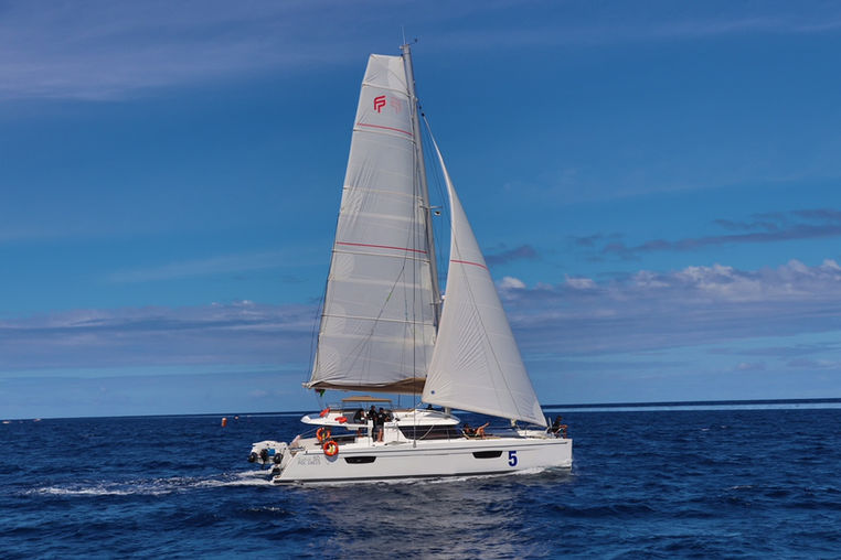 maldives yacht charters