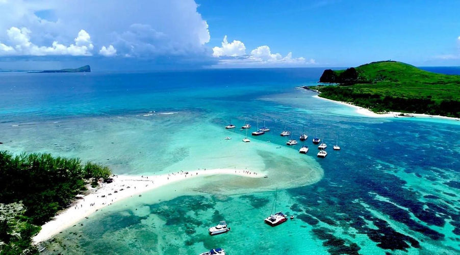 Mauritius Yacht Charters