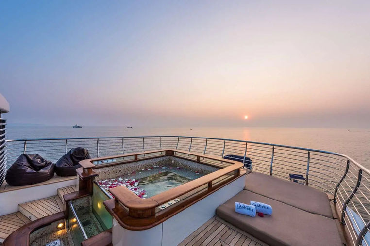 Maldives Yacht Charters
