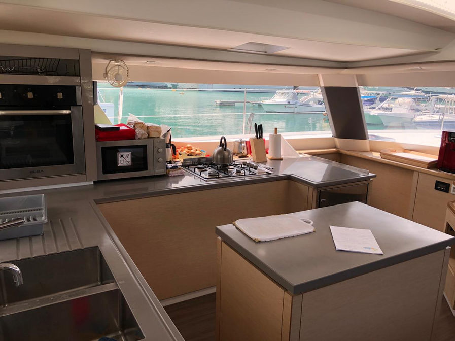 maldives yacht charters