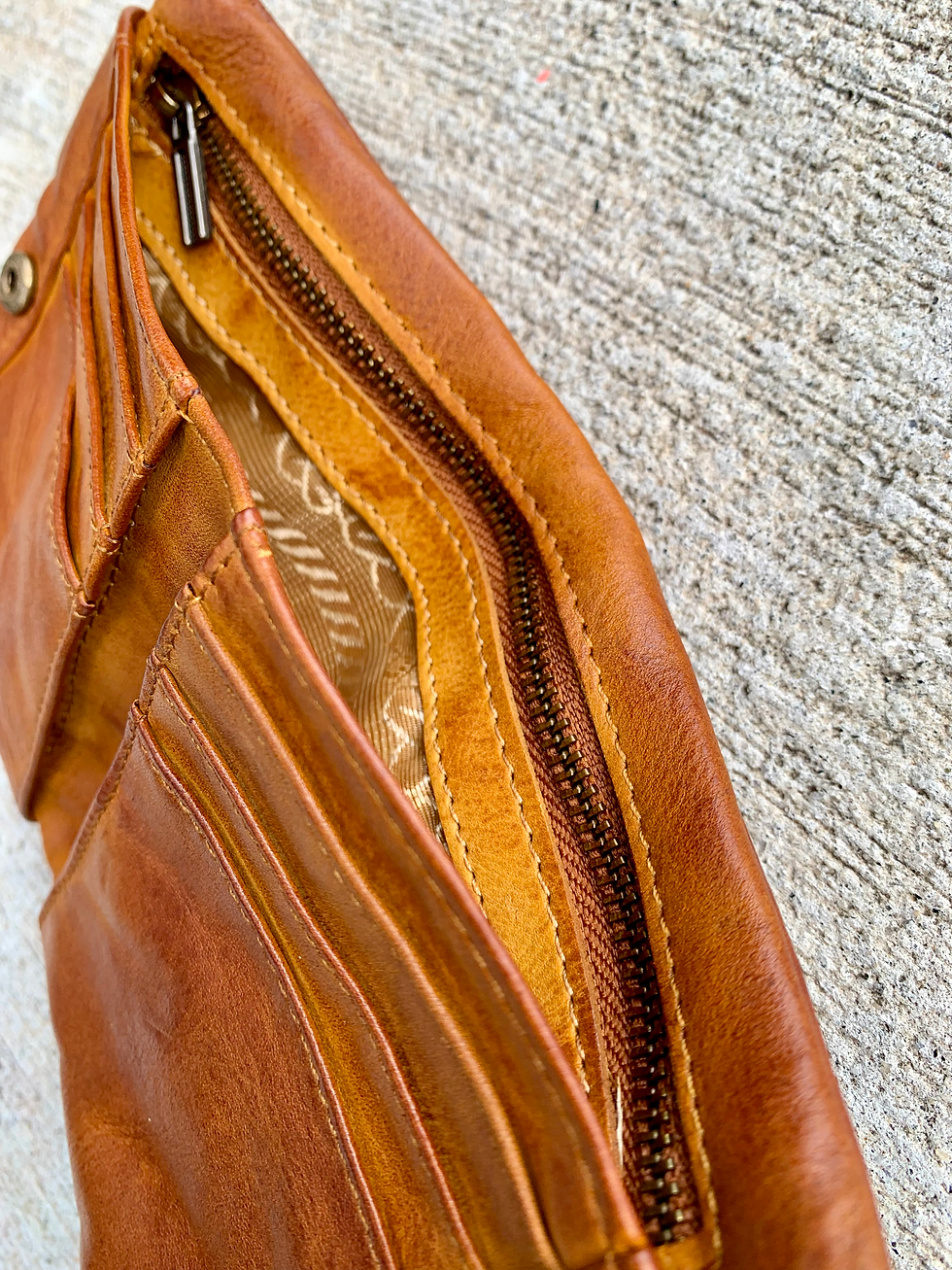Thumbnail: Bi-Fold Wallet  (light brown) 