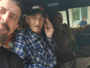 Евакуація. Історія успіху Віктора та Катерини