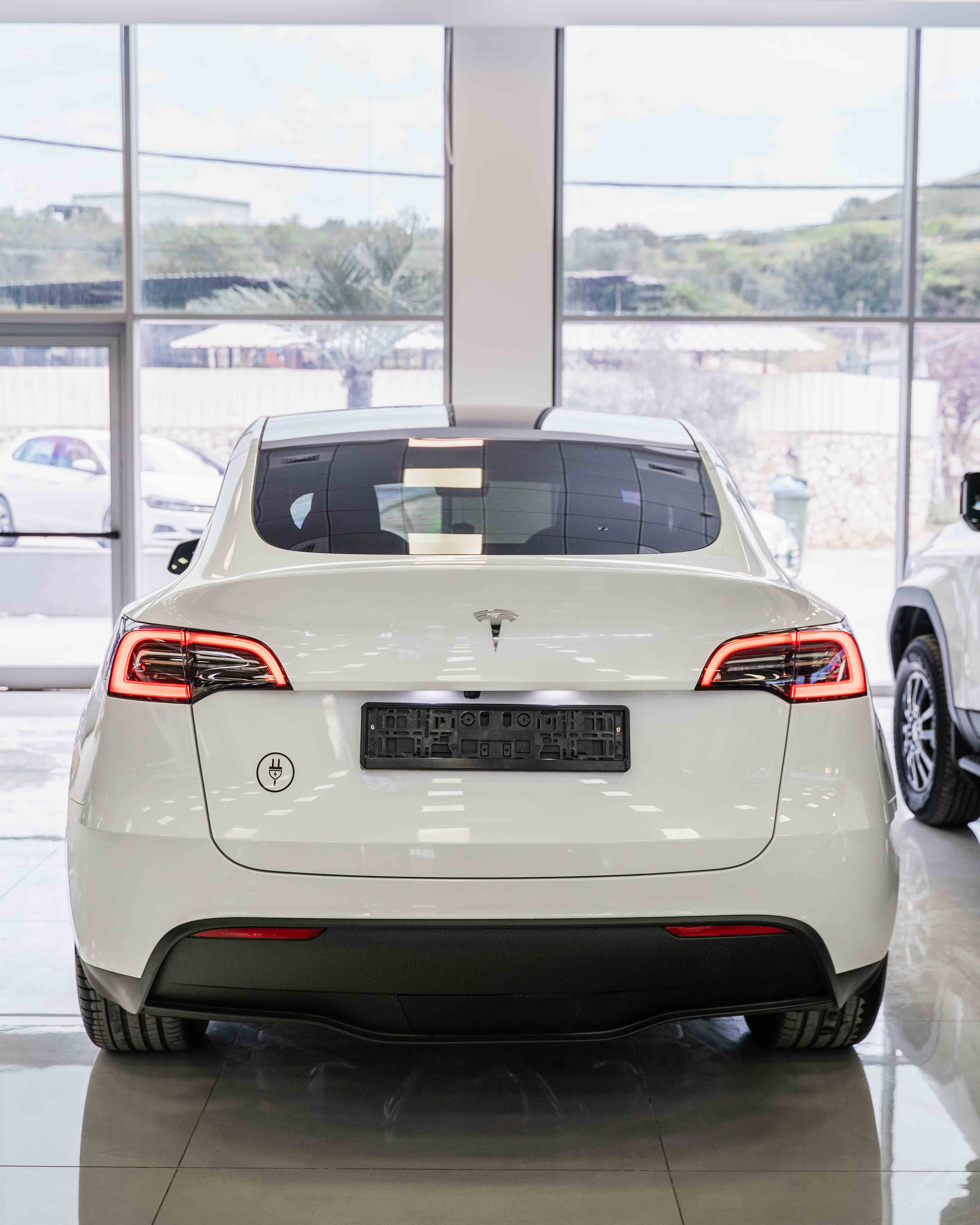 תמונות רכב טסלה MODEL Y