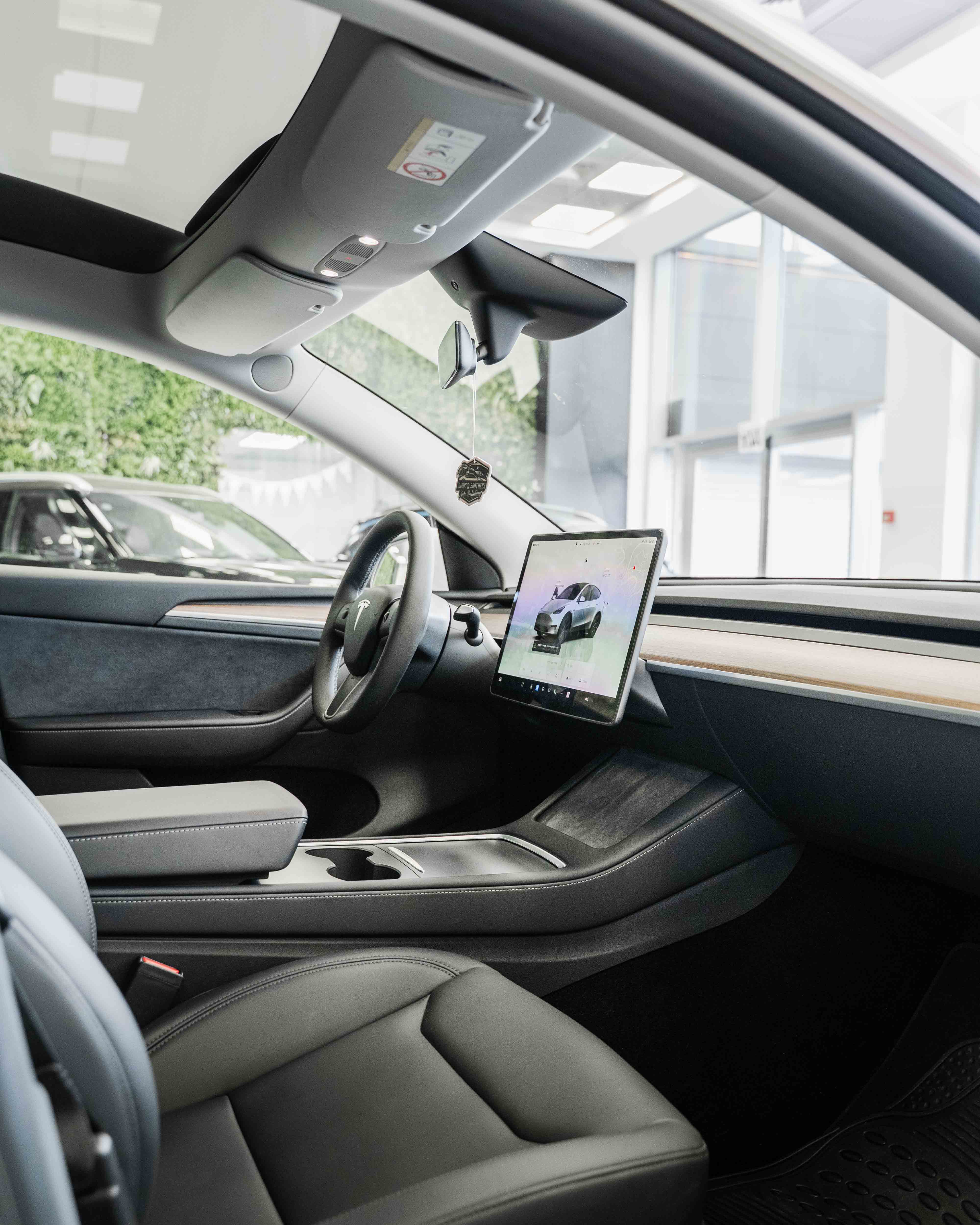 תמונות רכב טסלה MODEL Y