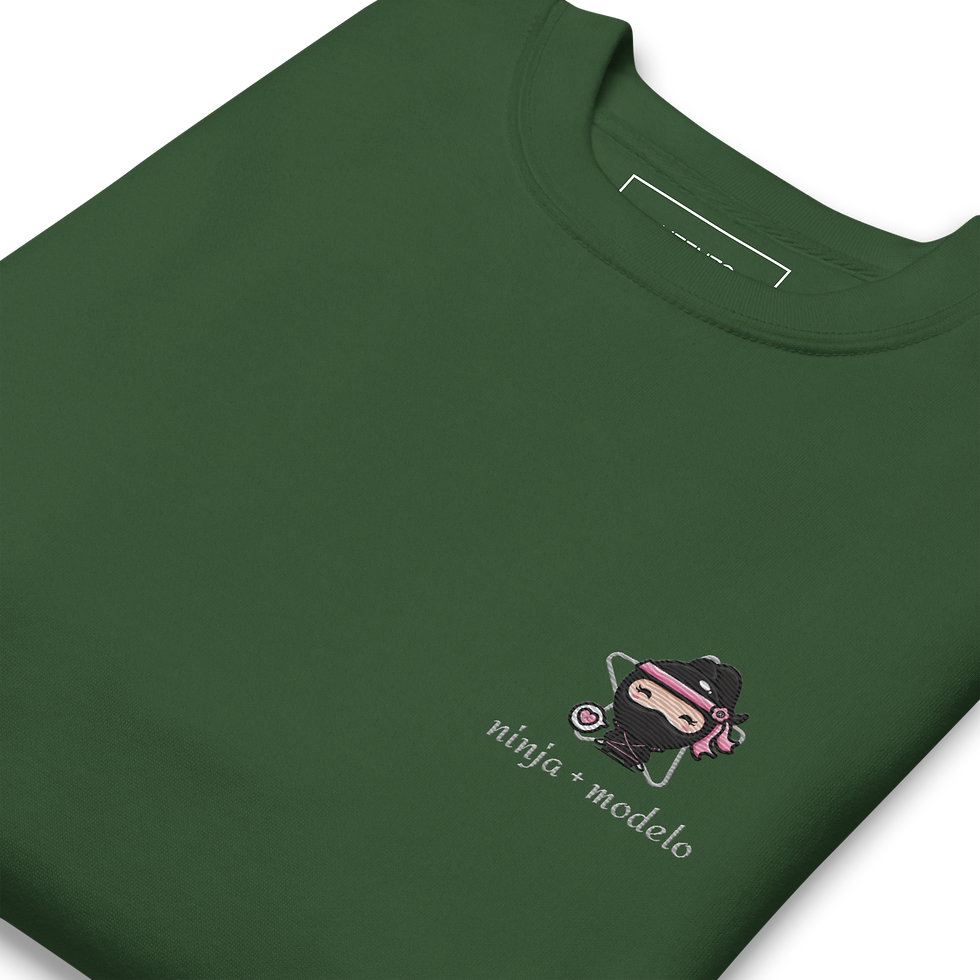 Thumbnail: ninja + modelo | premium sweatshirt