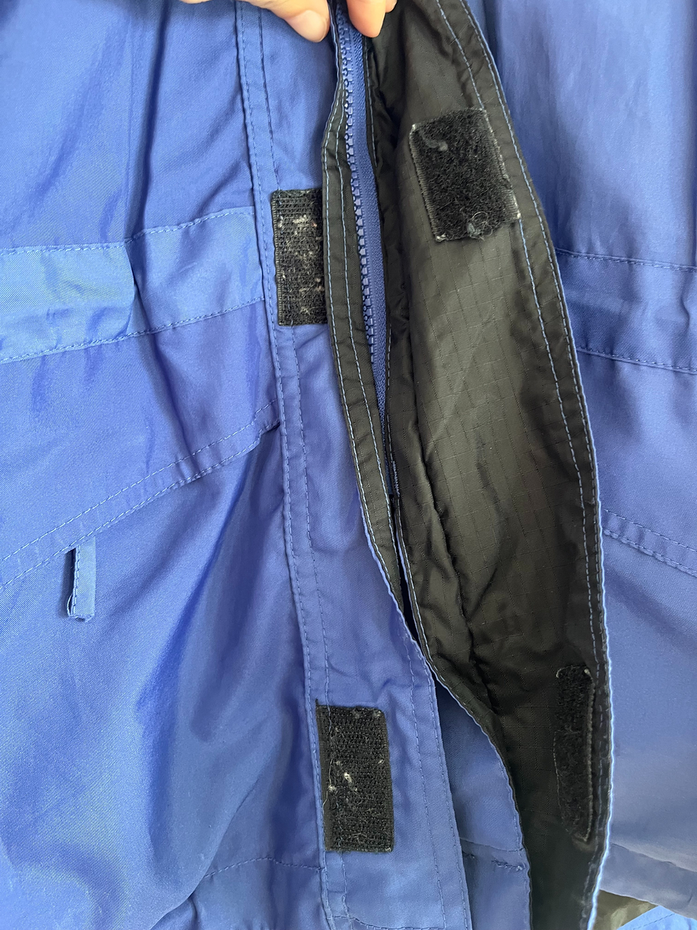 Miniatura: Abrigo impermeable