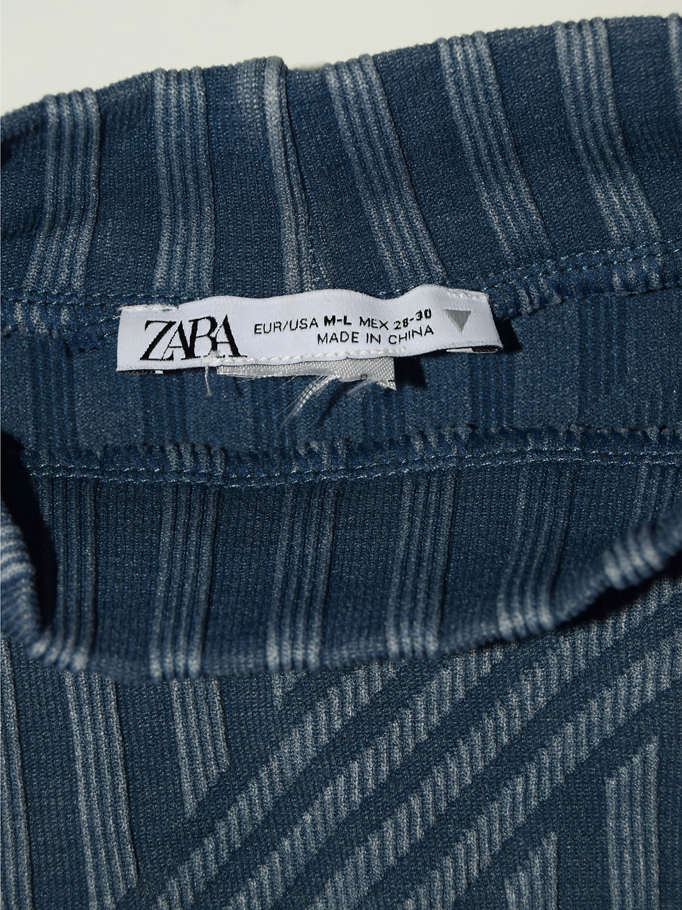 Miniatura: Camiseta asimétrica / Zara