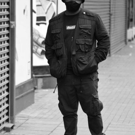 SIYA PREVIEWS NEW SINGLE: ALEXANDER BELL