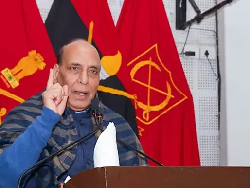 How are 'unconventional methods' of warfare posing new challenges in Mhow?