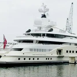The world's biggest accountancy firm helped in falsifying documents to hide Roman Abramovich's wealth and evade tax, BBC Panorama has found.