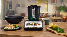 bef13ff7-thermomix-tm7-tout-sur-le-nouveau-robot-cuiseur-design-ecran-geant-et-ia-en-cuisi