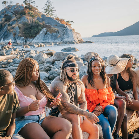 Friends visiting the Oregon coastline.