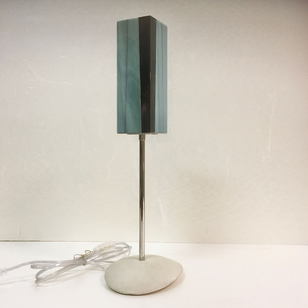 Thumbnail: Lampe Piano Céladon - grenat