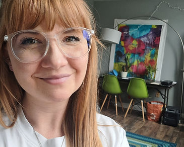 Hannah is a board certified art therapist (ATR-BC) who has been living and working in Chattanooga since 2018, after completing her master's degree in art therapy from Nazareth College of Rochester. Her first clinical settings were in residential facilities, until she gained her credentials and started her private practice, Access Art Therapy. Through Access, Hannah does individual and group art therapy either at her office, or in community or mental health agency settings. In her private practice, she is passionate about providing affordable access to therapy. She enjoys working with young adults and adults navigating their life's path, healing childhood and current trauma, exploring relationships and identity, and learning how their minds and bodies work.