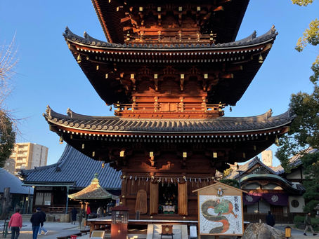 Horakuji Temple is also a famous temple in Tanabe City, Sumiyoshi County, Osaka Prefecture. It's worth visiting this place.