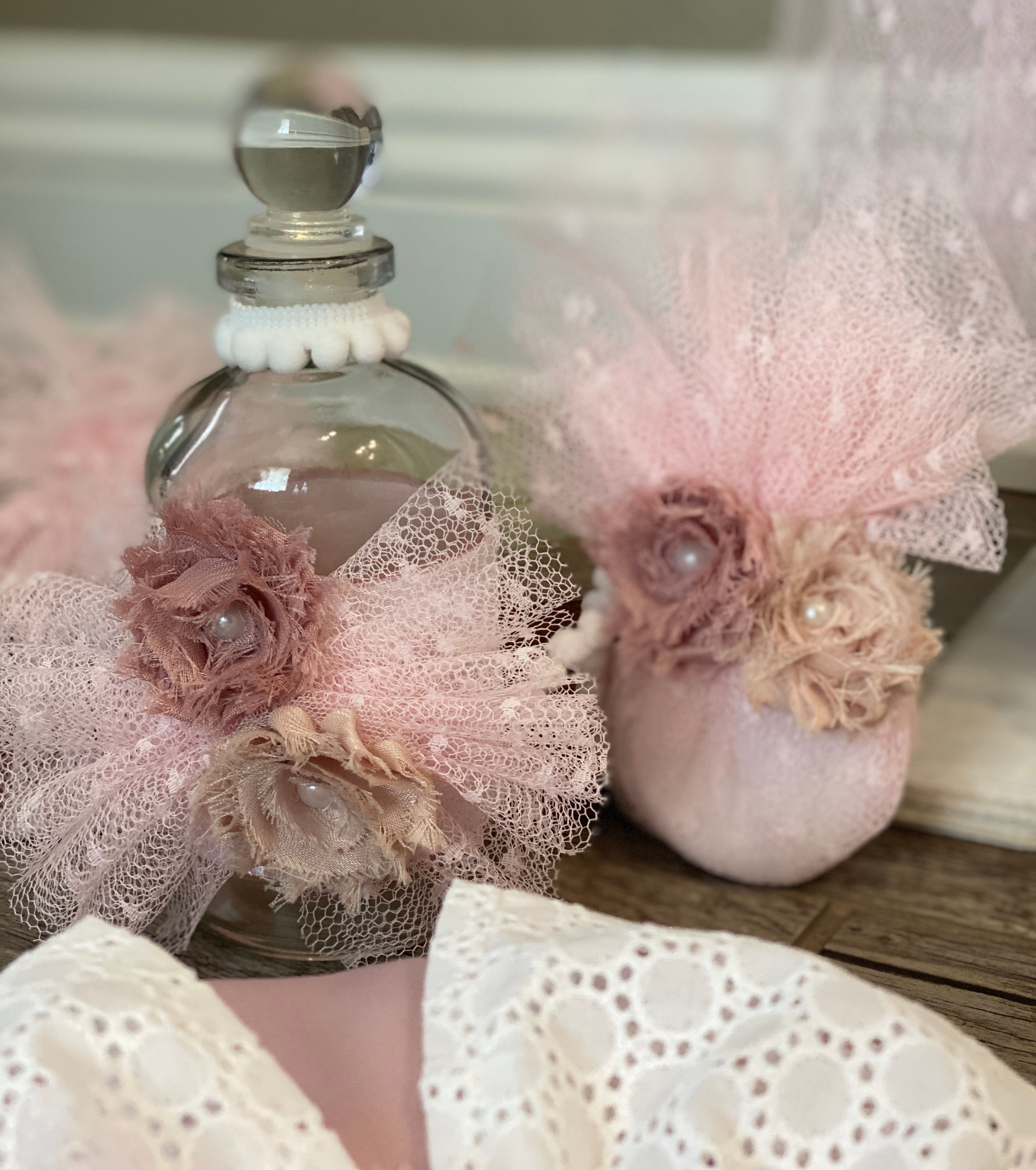 Shabby Chic Oil bottle/soap set