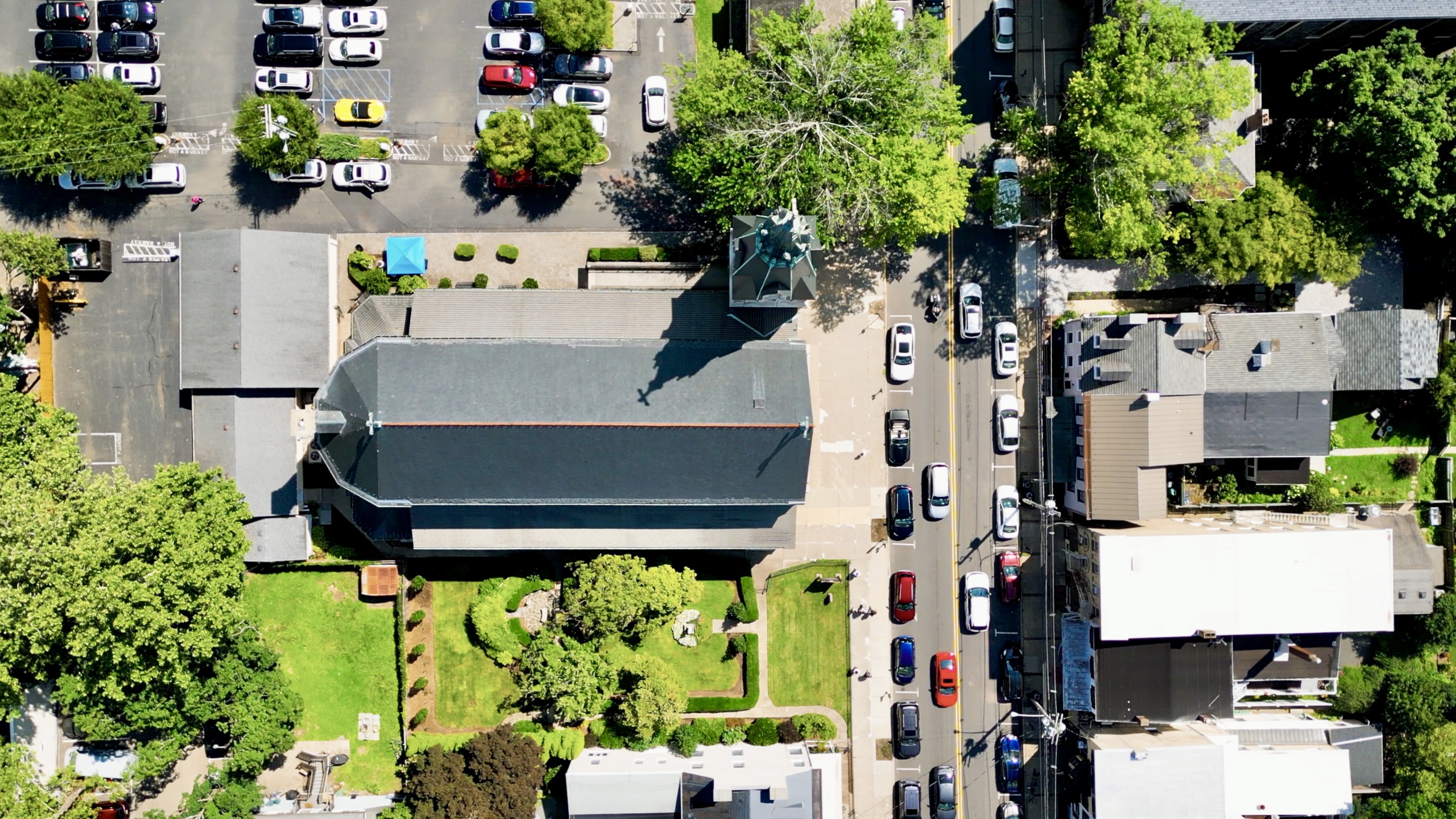 Architecture / Rooflines — Lines and structure.