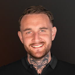 dennis-portrait.jpg