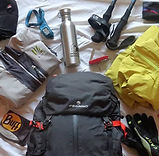 cosa-mettere-nello-zaino-da-trekking-00 (1).jpg