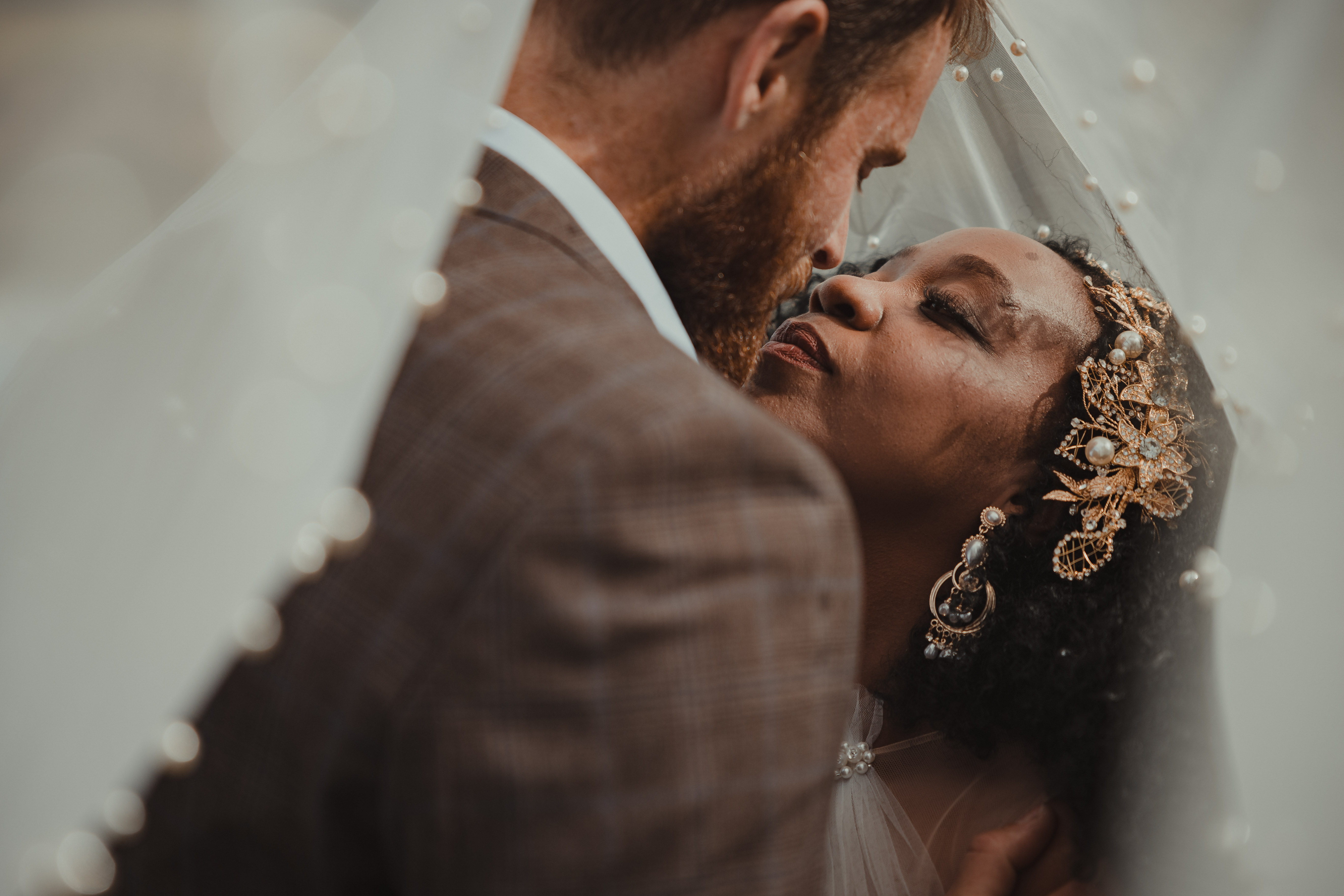 Scott & Emily — photo 4 of 18