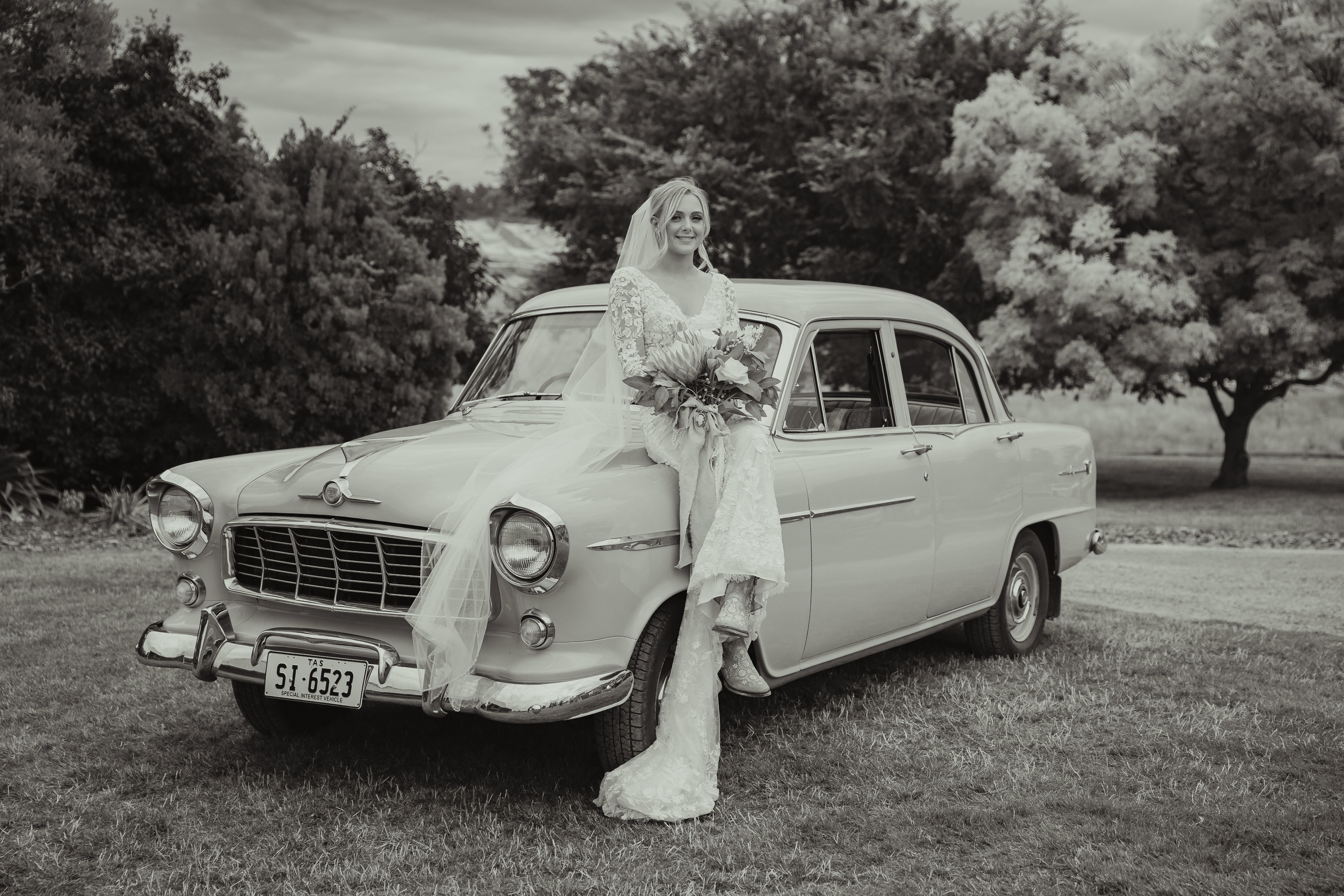 Scott & Emily — photo 11 of 18