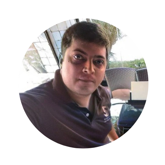 Renato, designer gráfico da equipe SouzaArte