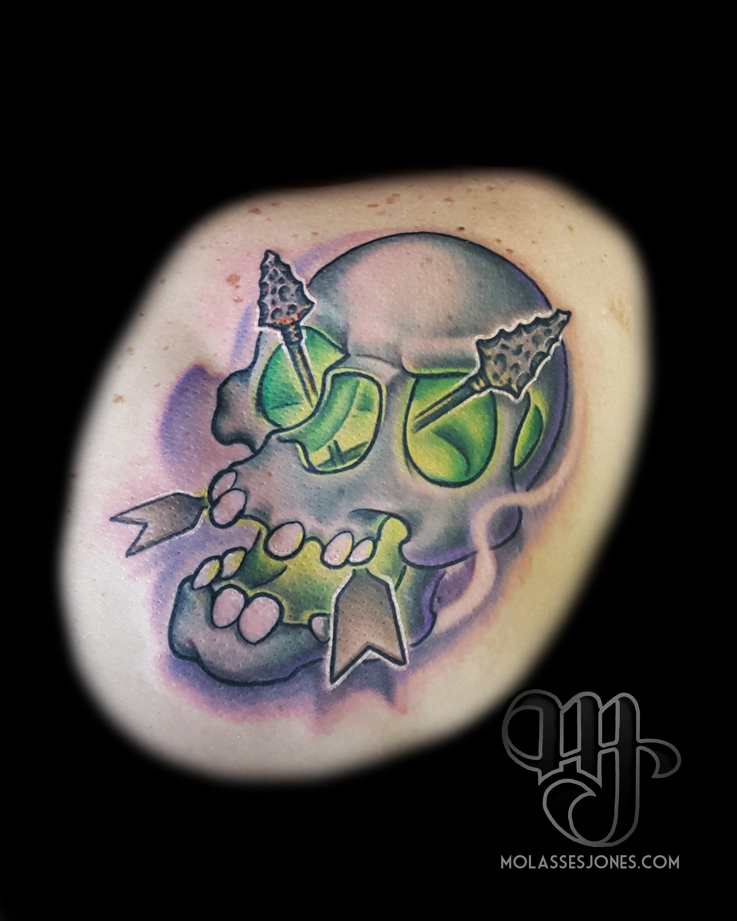 Skull&ArrowsW