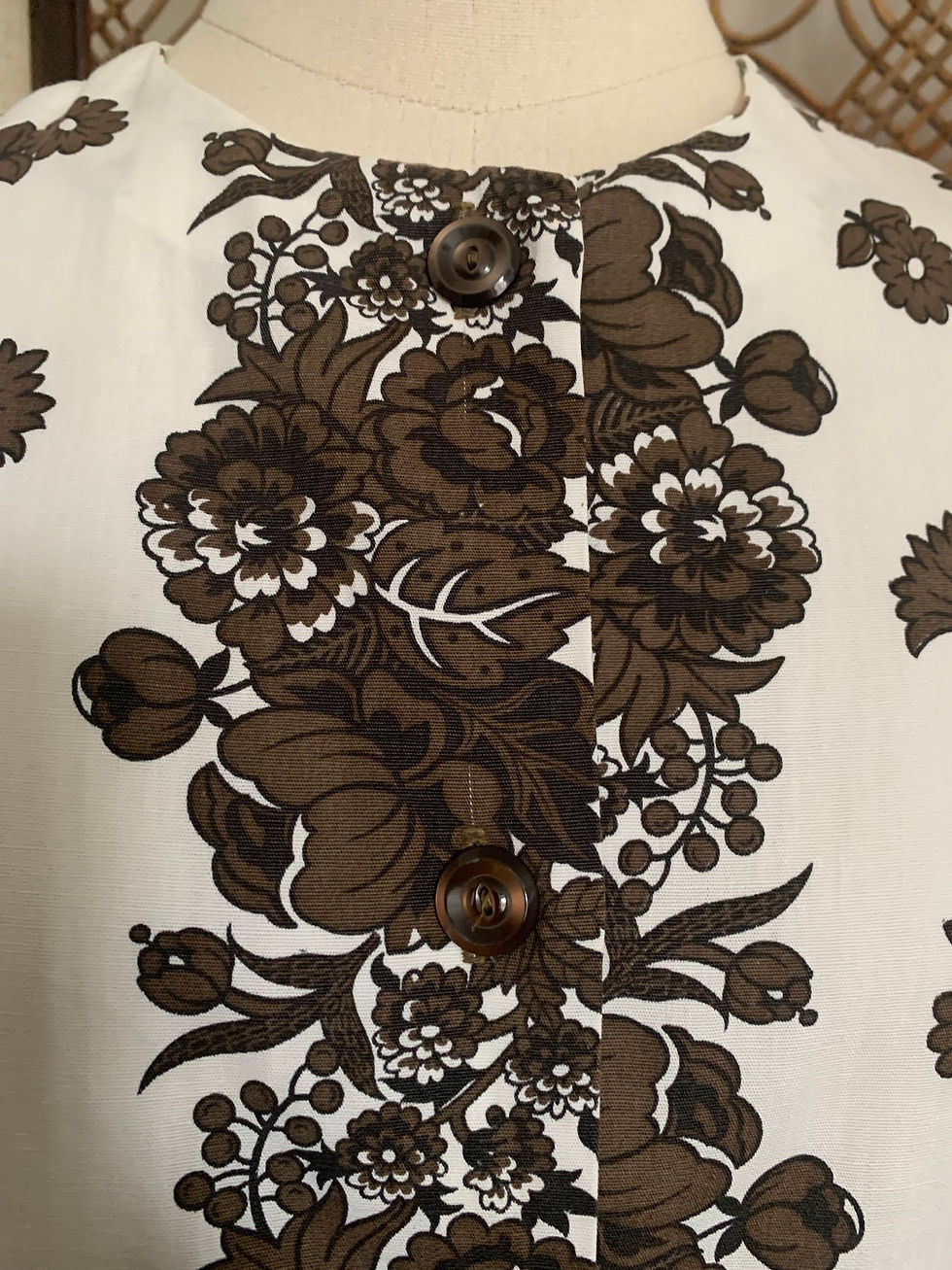 Thumbnail: True 50s 60s White Brown Floral Cotton Blouse Front View