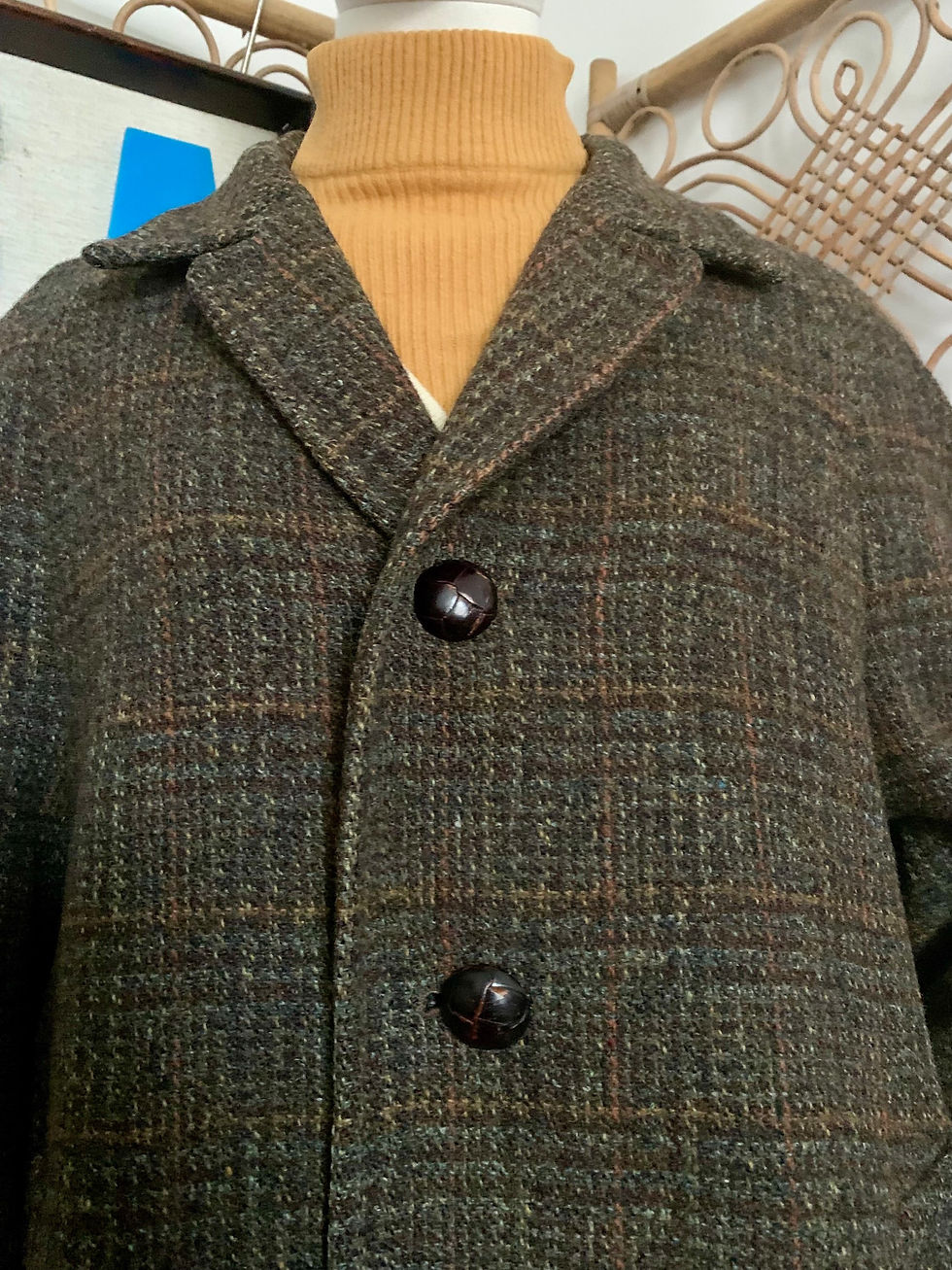 Thumbnail: Stunning Vintage Harris Tweed Men's Winter Pea Coat Front View