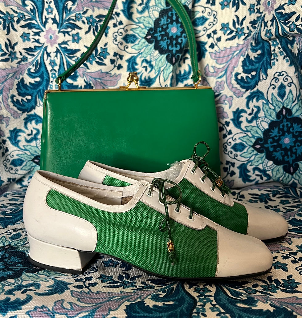 Thumbnail: Vintage Leather Pea Green and White Mod Shoes Side View