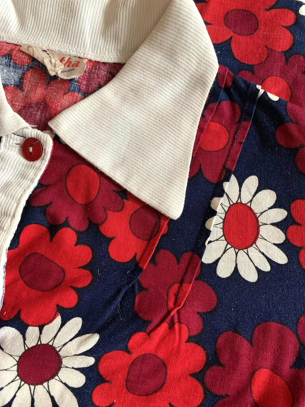 Thumbnail: 1960s Girls Daisy Print Mod Dress