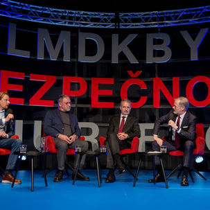 Bezpečná budoucnost? Co se řešilo na bezpečnostní konferenci premiéra Petra Fialy 
