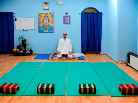 Practicando Yoga en Irún