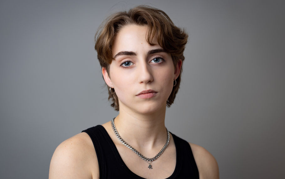 Headshot by ZEA photo