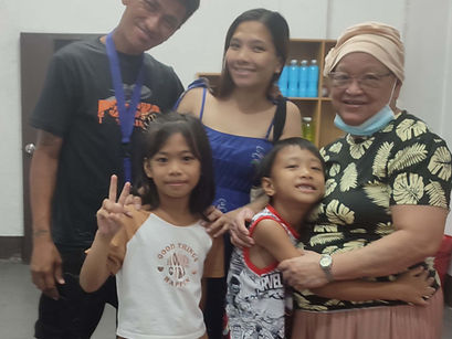 Mula sa Pagkawasak Patungo sa Pagbabagong-Buhay: Ang Paglalakbay ng Isang Ama Pabalik sa Kanyang Sarili