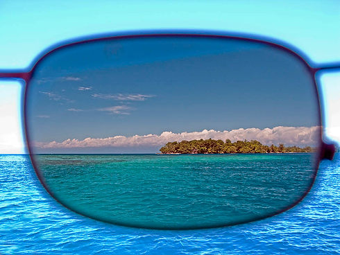 Polarized_Sunglasses_Lens_ShadesDaddy.jp