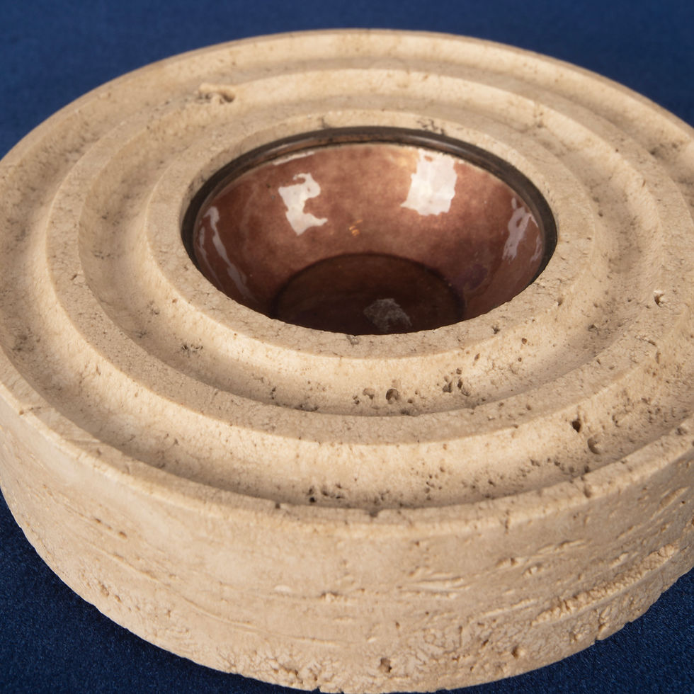 Miniaturbild: Italian Round Travertine and Copper-Toned Metal Ashtray, 1970